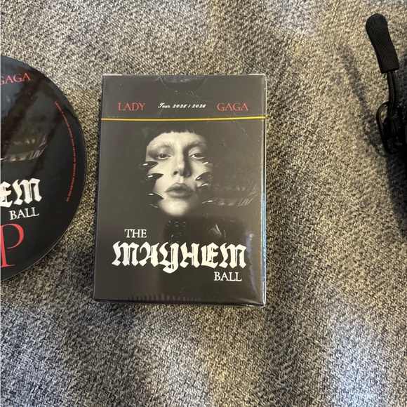 Lady Gaga Mayhem Ball tour VIP merch Fanny pack lanyard playing cards - Picture 4 of 5